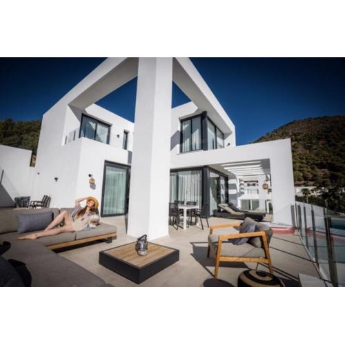 Buenavista Hills Casa Arce 4 bedroom with Seaviews