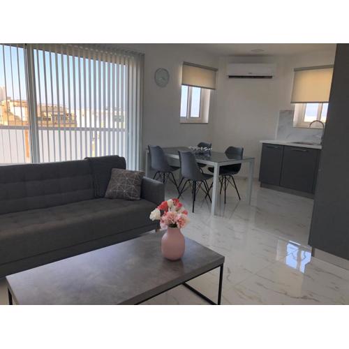 Bugibba Sunrise View Modern Apartment