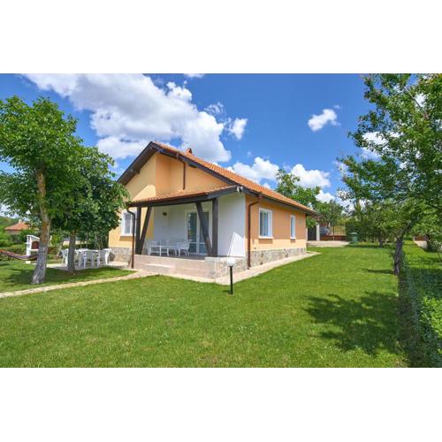BulgariaVilla - Villa Magnolia with pool