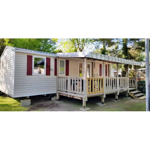 Bungalow chaleureux à Saint-Jean-de-Monts avec piscine partagée.