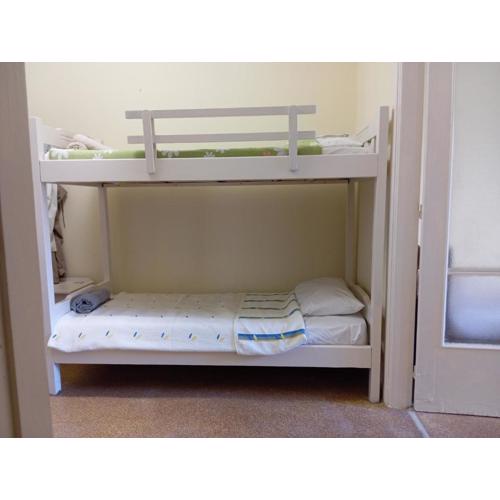 Bunk bed in dorm 5\