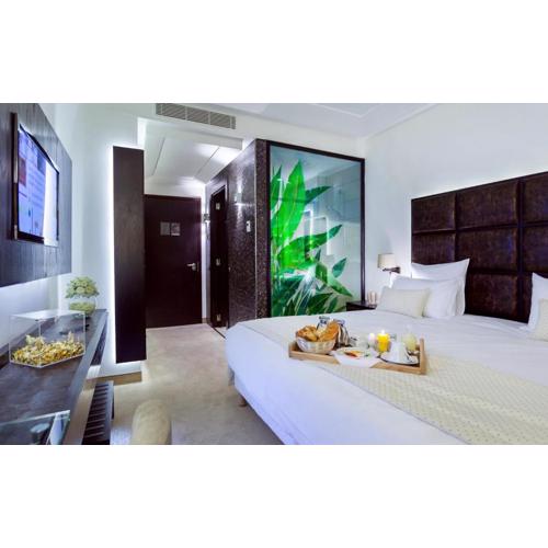 Business Hotel