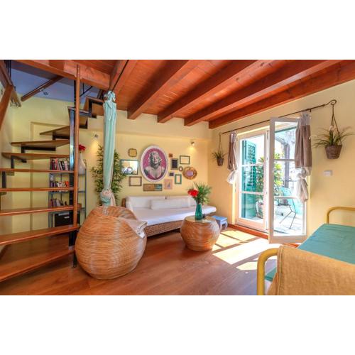 Buzza Apartments