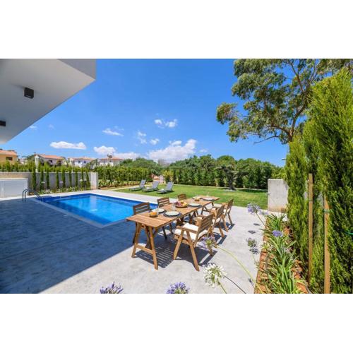 By The Beach - Sea Pearl Villa