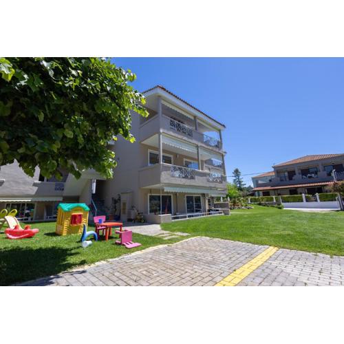 By the Sea Apartments-studios