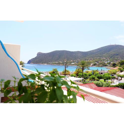 BY THE SEA ROOMS, AVLAKI