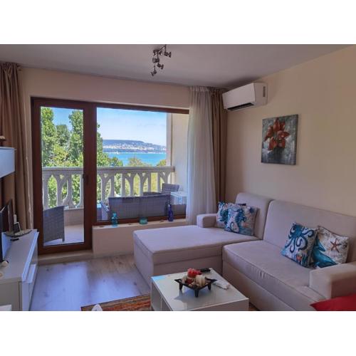By the Waves luxury beach apartment