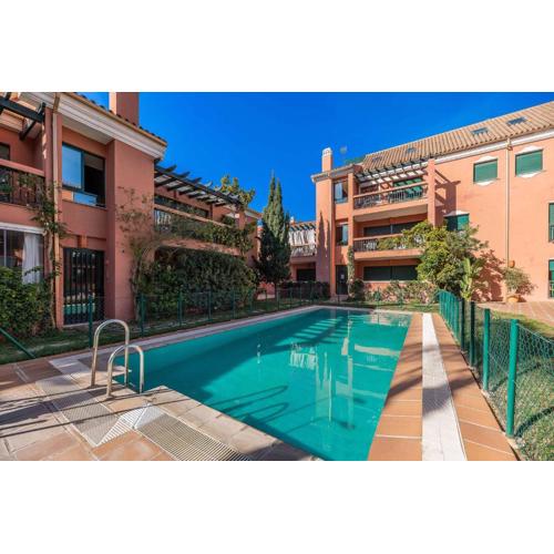 Cabopino, cerca de todo