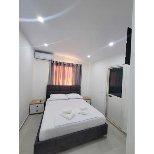 CACA Hotel