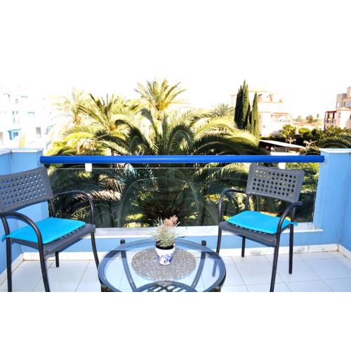 Cala Blanca Studio, by Bookindenia