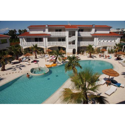Cala Blu Residence con piscina-Centralissimo Lido di Jesolo