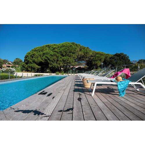 CALADEA Locations de Vacances 5 étoiles, piscine chauffée