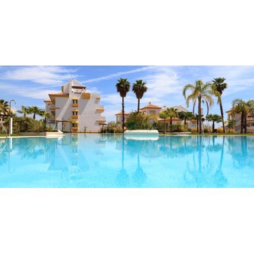 Calanova Grand Golf Residence