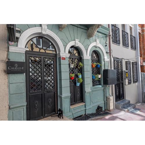 Calanthe Residence