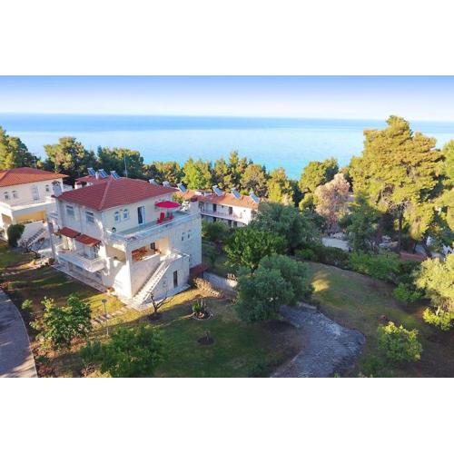CalDi Sea View House