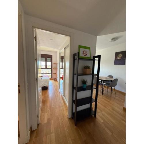 Cálido apartamento con PISCINA y garaje