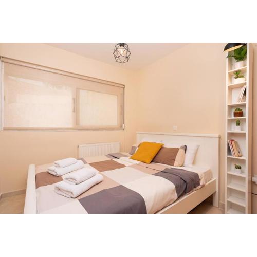 Calm And Quiet 1BR Apt 2 minutes to Syggrou-Fix Metro