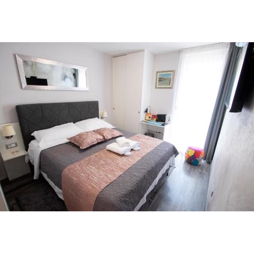 Calm Apartment & Room
