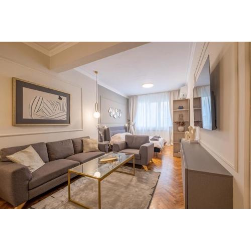 Calm, Luxury Apartment, Premium Location at NDK!