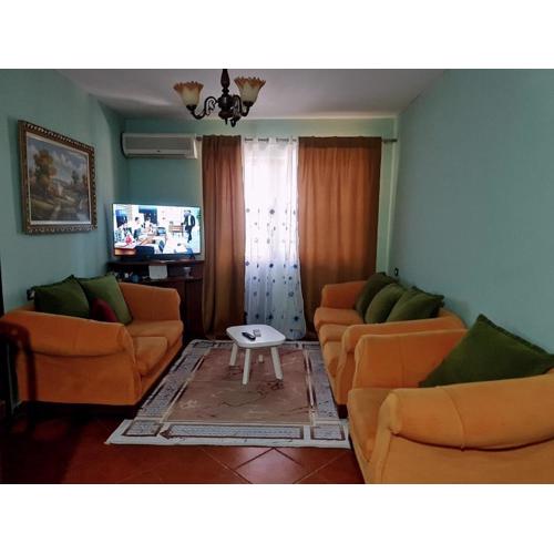 Calmly, spacious apartment next to USA embassy
