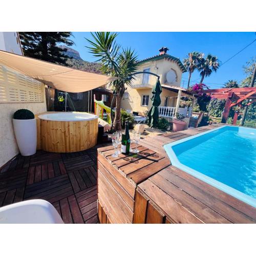 Calpe chalet privado piscina a 5min de la playa y centro jacuzzi barbacoa wifi aire