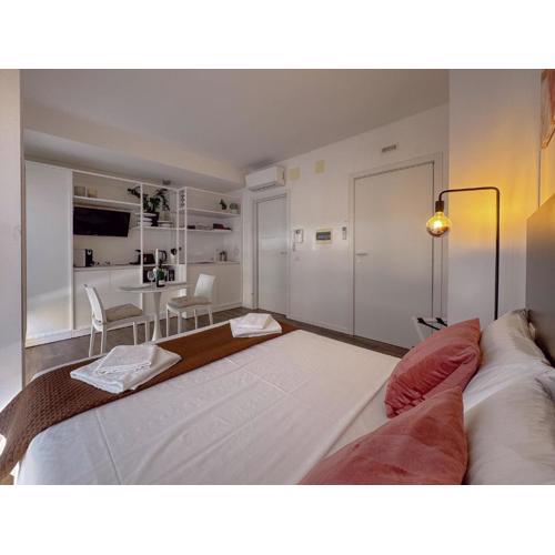 Camera Boutique in centro, a un soffio dal mare