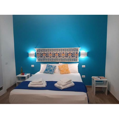 Camera Olbia Centro, vacanze Olbia e dintorni- Blue House Guest House