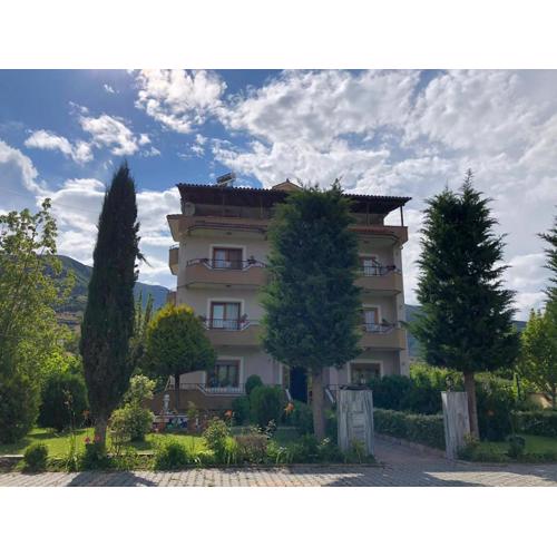Camping & Guest House Herges