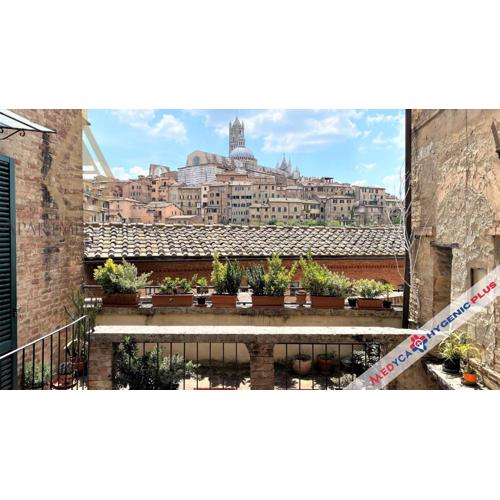 CAMPOREGIO 31- in centro con vista sul Duomo