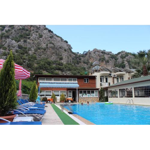 Canada Hotel & Bungalows