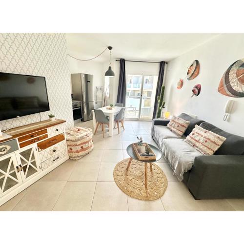 Candy Pop - Pool, 2 Terraces,Desk and high speed internet
