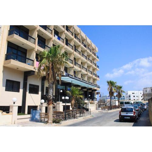 Canifor Hotel