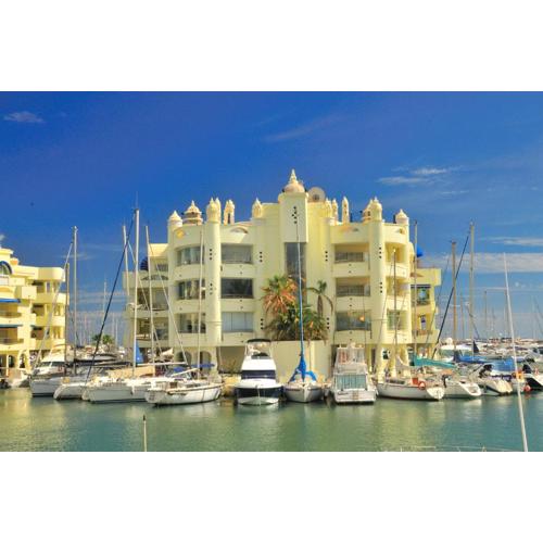 Capaldi Luxury Holiday Rentals Puerto Marina Benalmadena