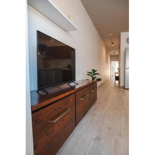 Capardi Suites No5