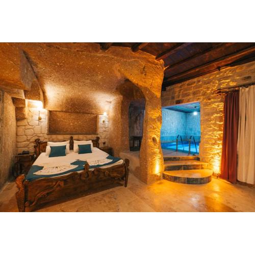 Cappatria Cave House