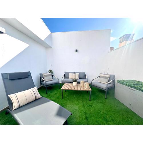 Capuchinos Penthouse & terrace by ELE Apartments