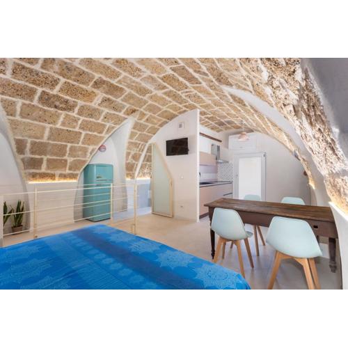 Carlotta Apartment