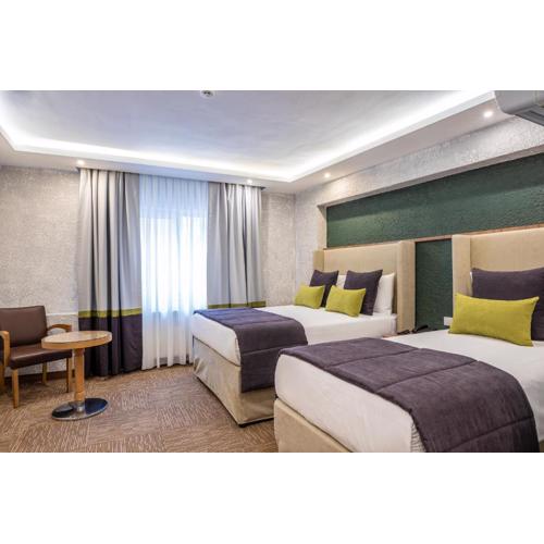 Carlton Hotel Old City
