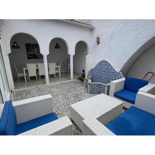 Casa adosada cerca del mar con solárium y patio, ideal para vacaciones en Cambrils - ES-9-173
