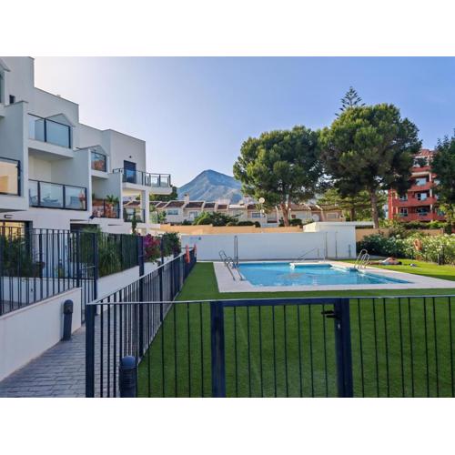 Casa Amor y Paz Cortijo de Mena enTorrequebrada