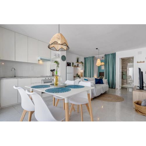 Casa Amorosa Apartment - Close to Beach, City Centre and Bus Station