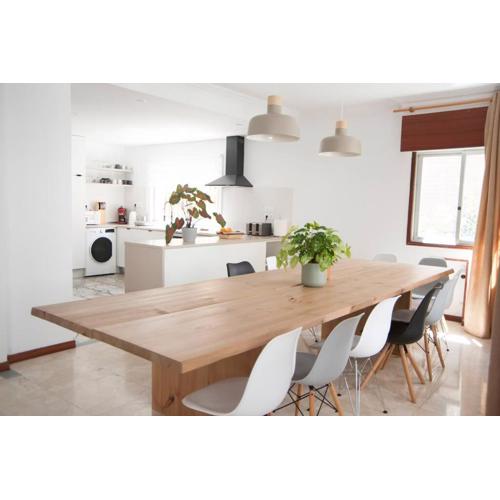Casa amplia, confortable, céntrica by Prishomes