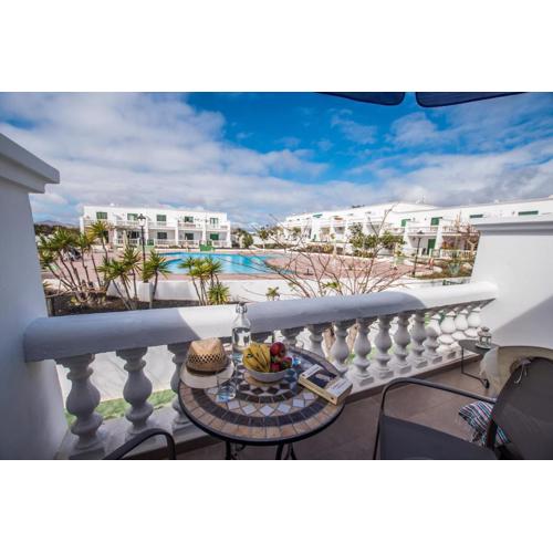 Casa Anemona with terrace shared pool sea views and free wifi