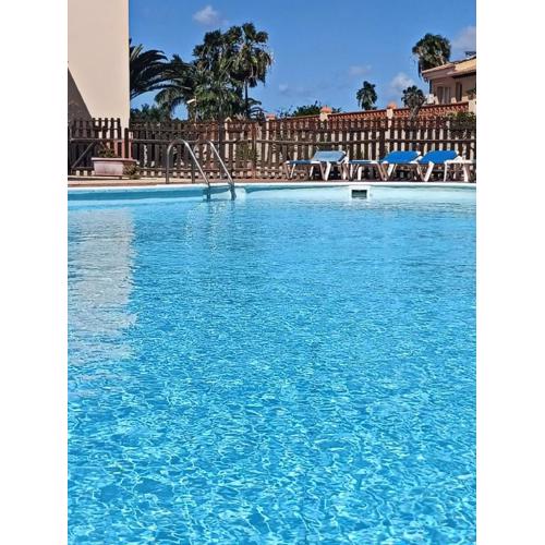 CASA ANITA, pool sea and surf in Corralejo