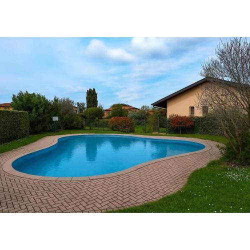 Casa Bacher Pool&GardenPrivate&2,5kilometri to Peschiera del Garda center