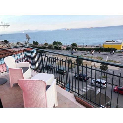 Casa bella con terrazzo sul mare