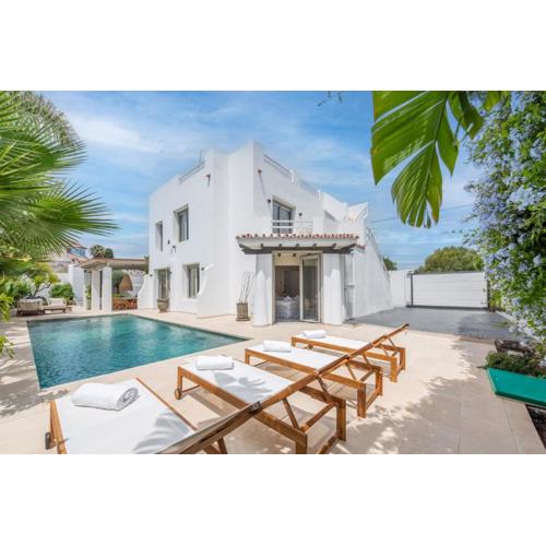 Casa Belle luxury beach side villa