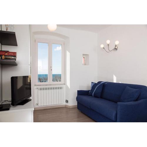 Casa Borgo Ponente, affacciata sul mare