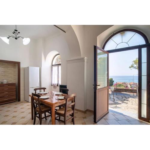 Casa Bussana - Wifi & AC by HostFacile