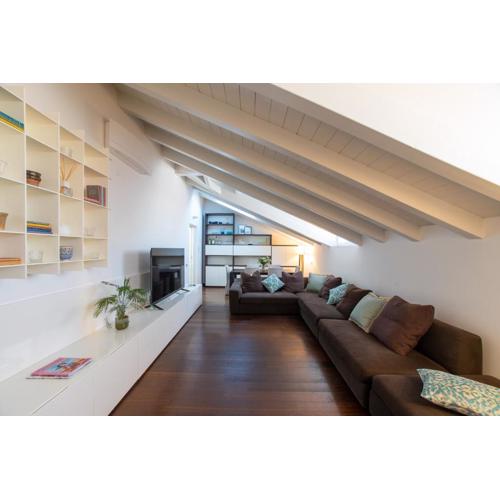 Casa Cambria